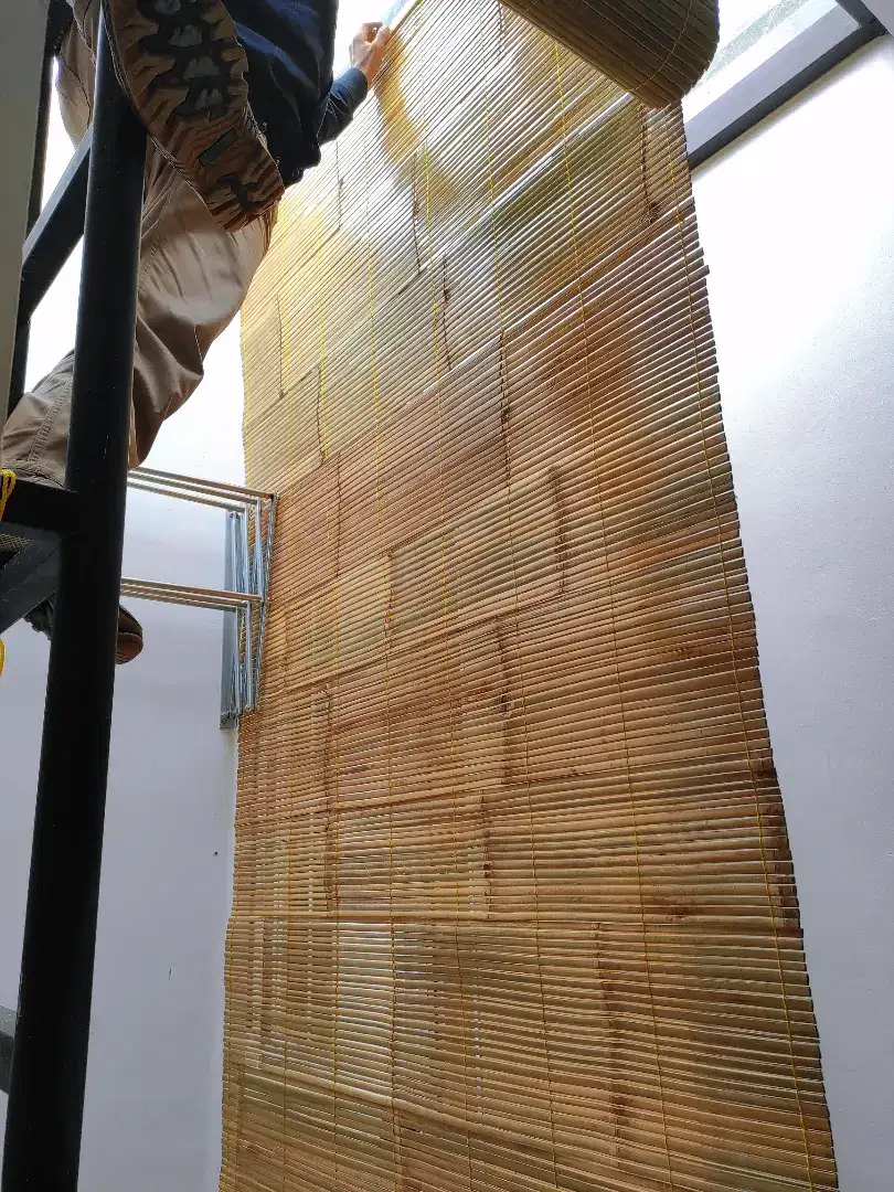 Tirai bambu putih vernis D02