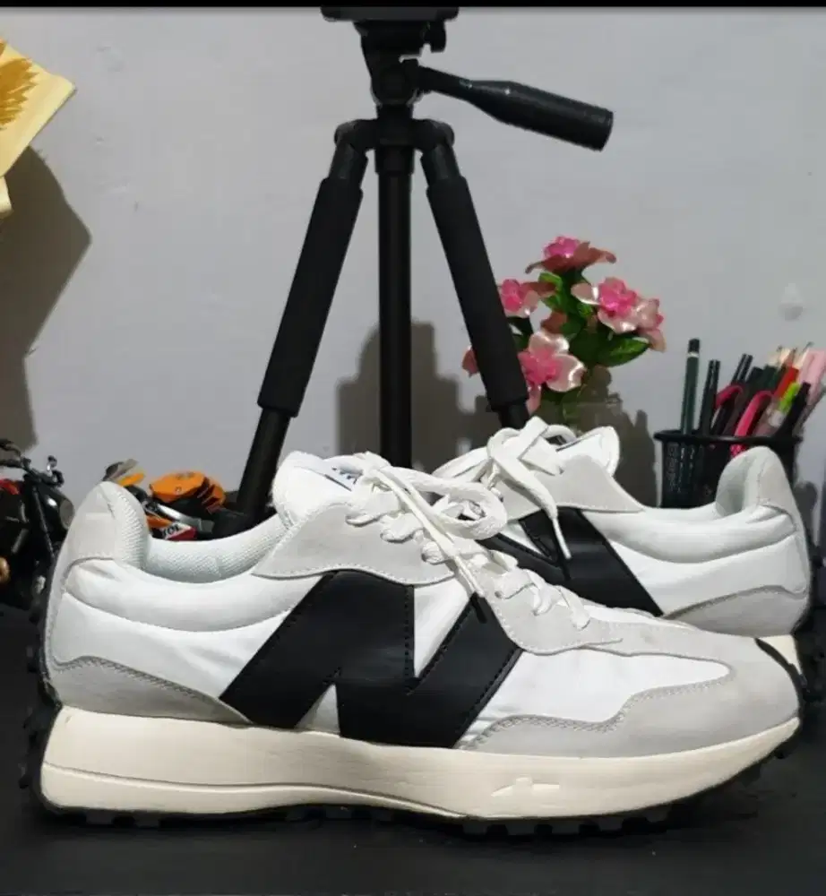 Sepatu New Balance 327 original