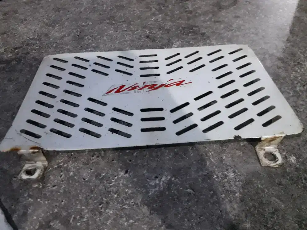 Cover Radiator Rp150.000 nett