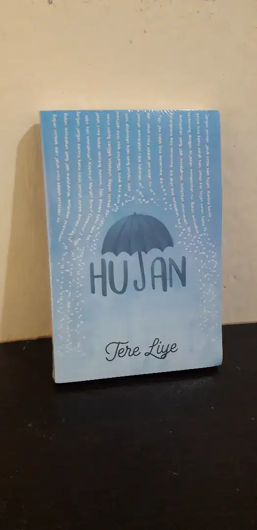 NOVEL HUJAN - TERE LIYE