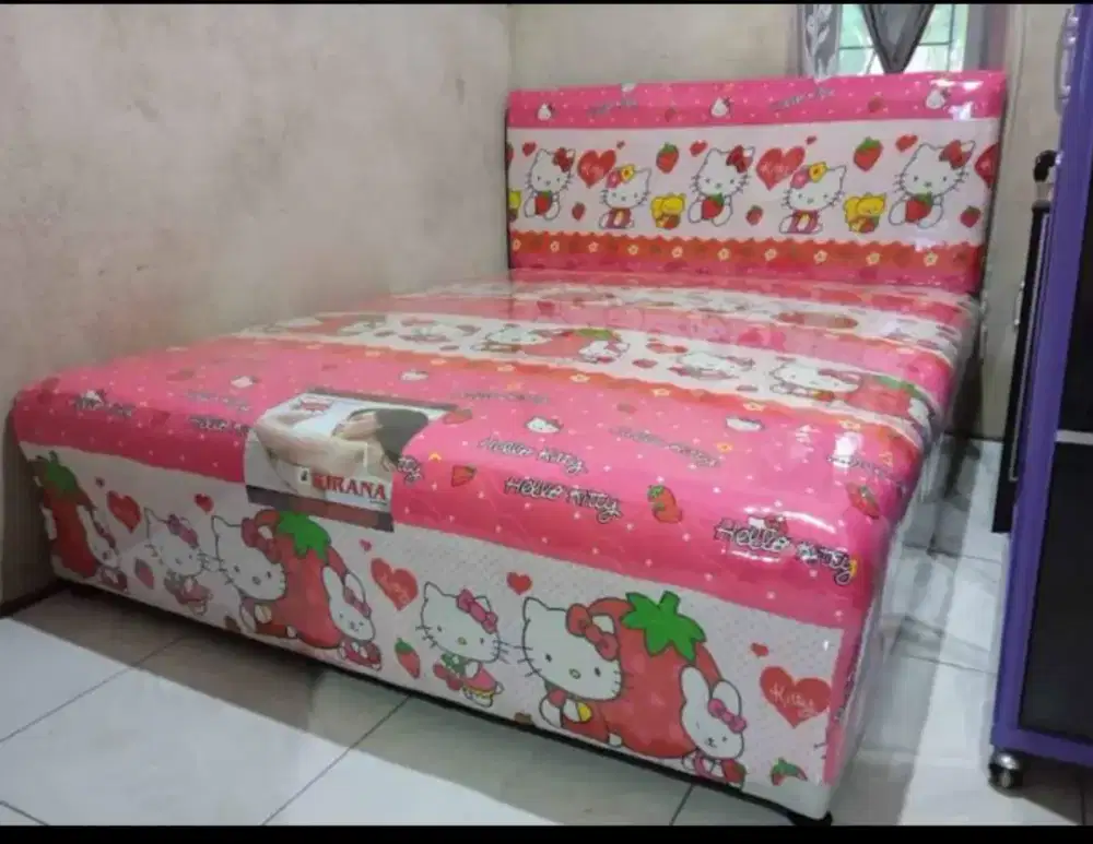 Kasur springbed motif hello kitty cantik
