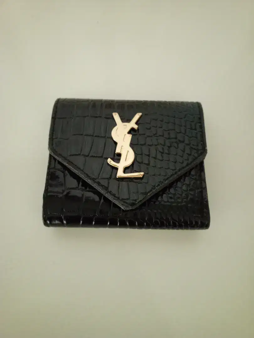 Dompet fashion wanita