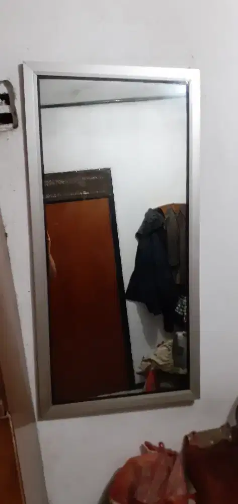 Kaca cermin aluminium tebal bagus siap pakai