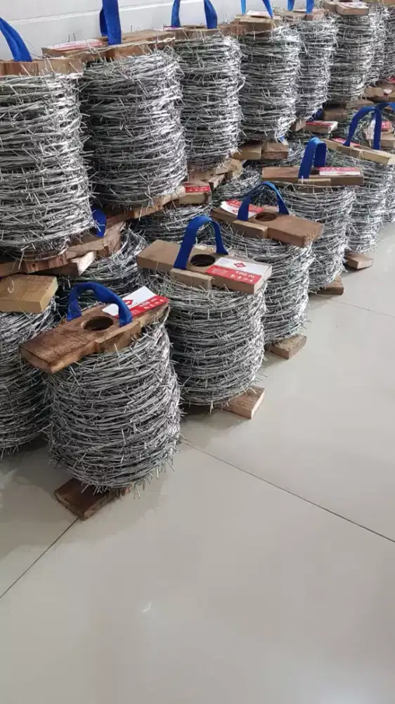 KAWAT DURI BERAT 10 KG DAN PANJANG 100 METER