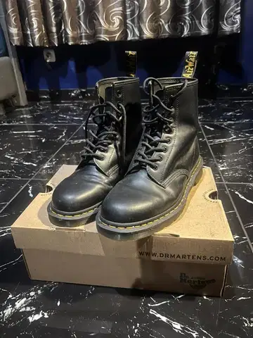 Dr Martens Original Hi Top Size 42 Ex Kado Fashion Pria 902270073