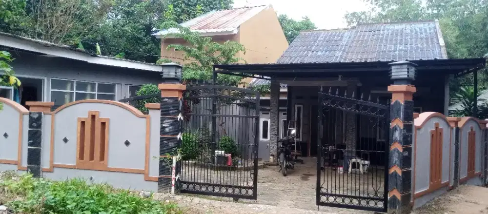 Jual rumah dan isinya 463m2 Surat AJB