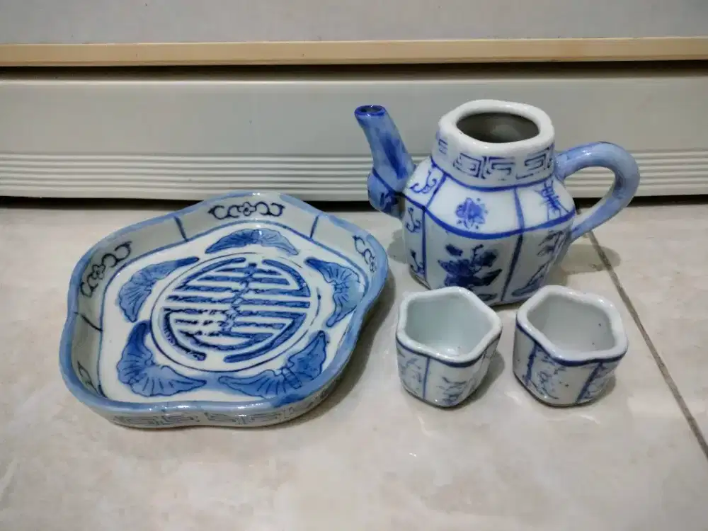 Teko Antik China
1 set