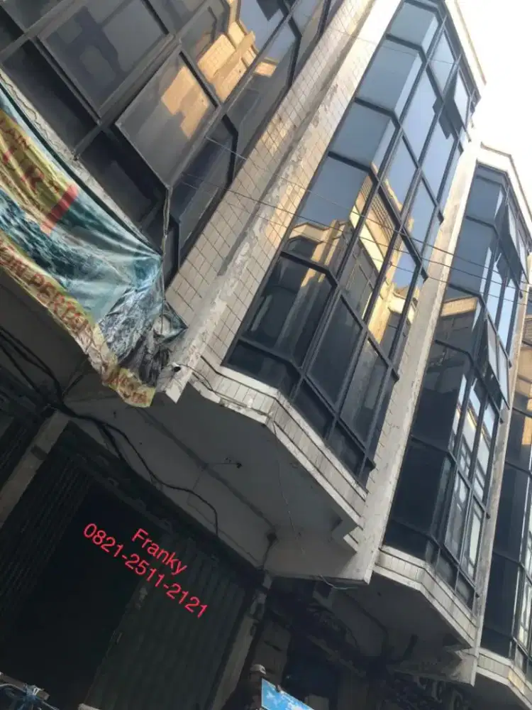 Dijual Ruko Kembang Jepun 4 Lantai Jalan Raya Strategis Ramai Antik