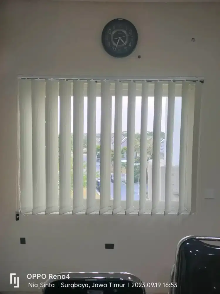 Vertical Blind ( BLACKOUT )