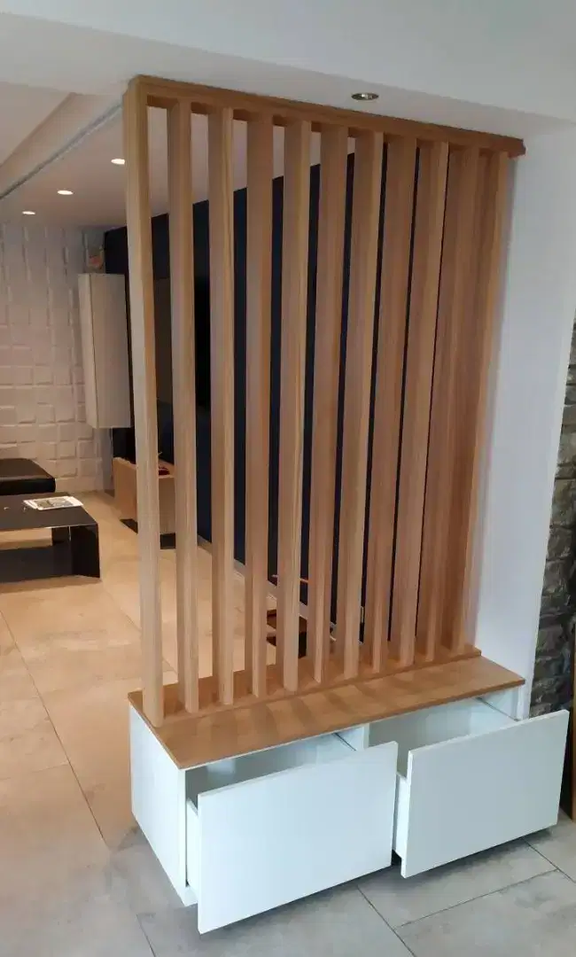 Partisi / sekat ruangan
