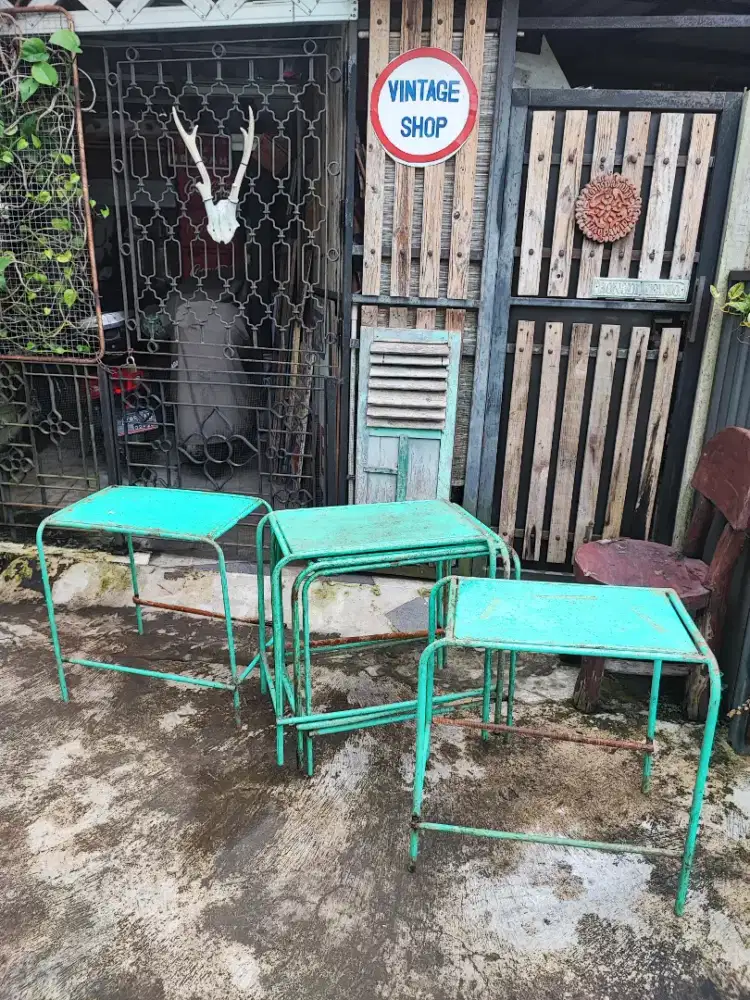 Borongan Meja Pipa Besi Tumpuk nDeso Bekas Meja Hajatan RT Jadul