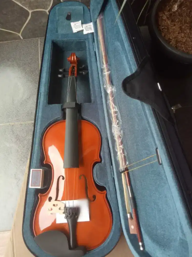 Biola Merk Premiere Ukuran 4/4 Full Solid Udah Bonus Softcase Nya