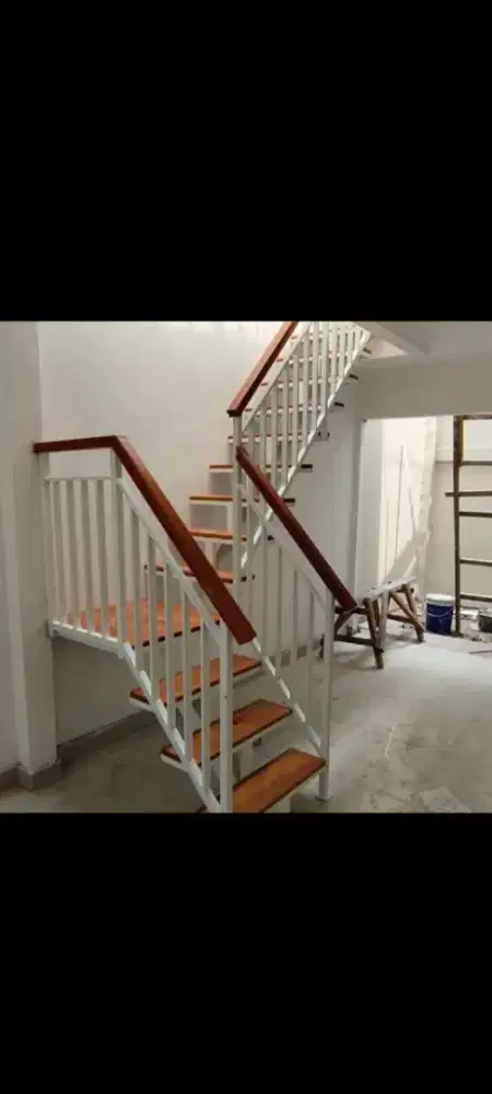 Reling tangga minimalis