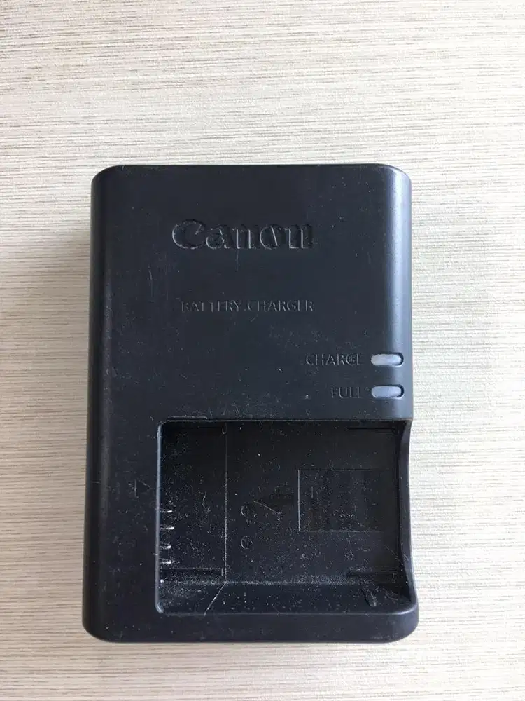Di Jual Charger, Casan Kamera Canon LC-E12C