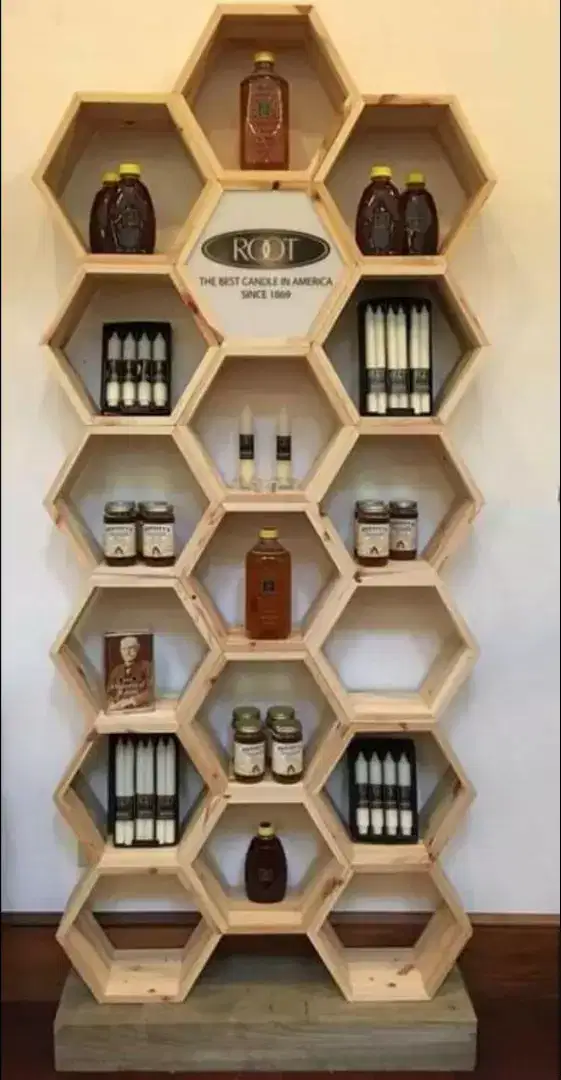Rak pajangan Hexagon