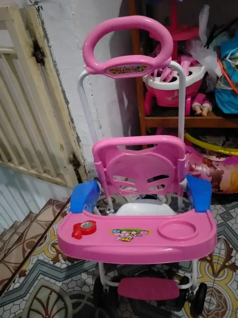 Chair stroler / Tempat duduk makan bayi 90% Bagus