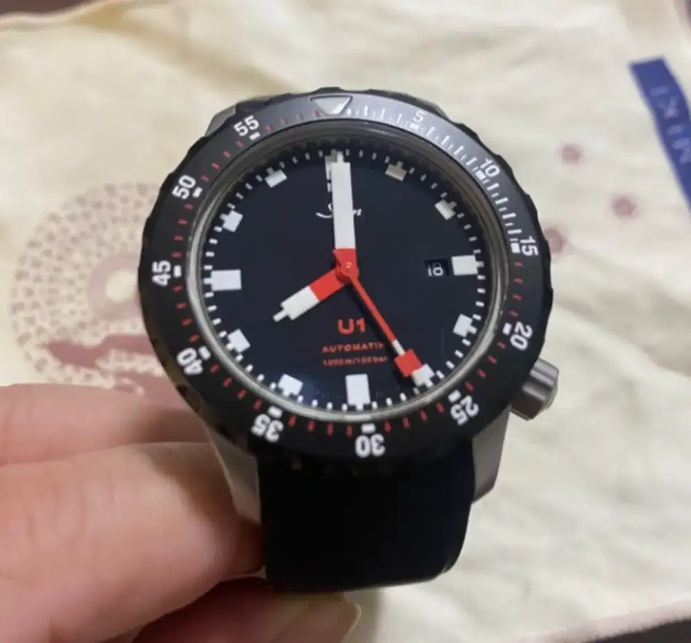 Diver Watch Sinn U1 1000m Water Resistant