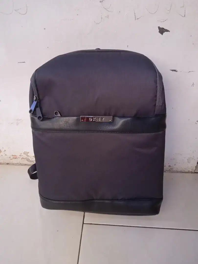 Tas ransel / backpack merk DKNY original authentic ex display