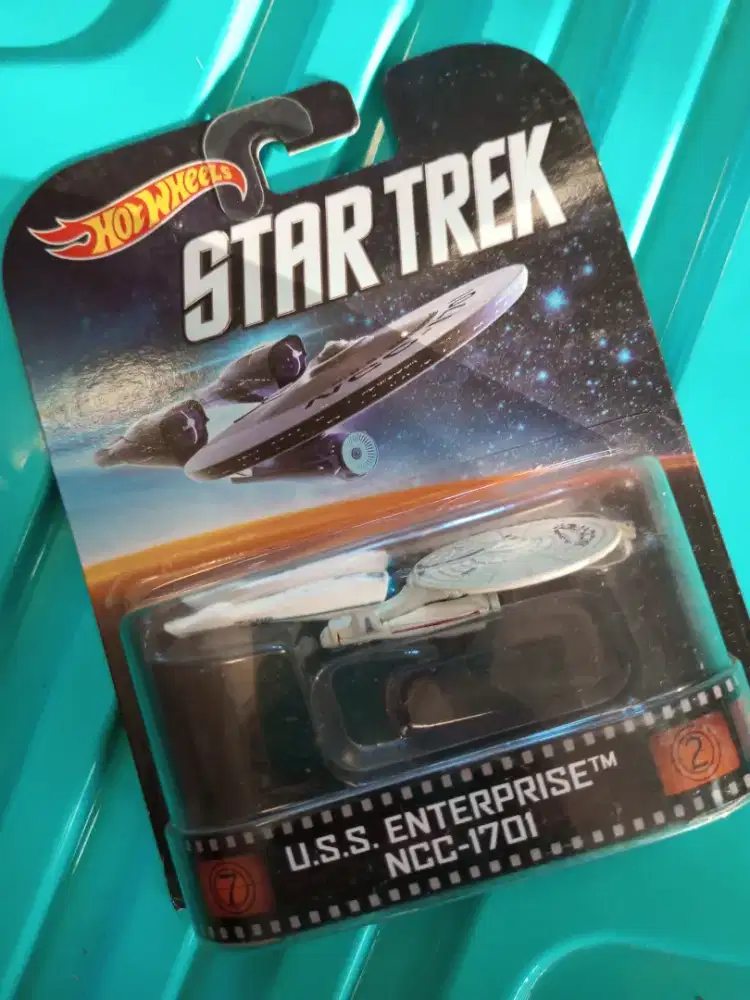 HotWheelsStartrek - USS Enterprise NCC1701. (2013)