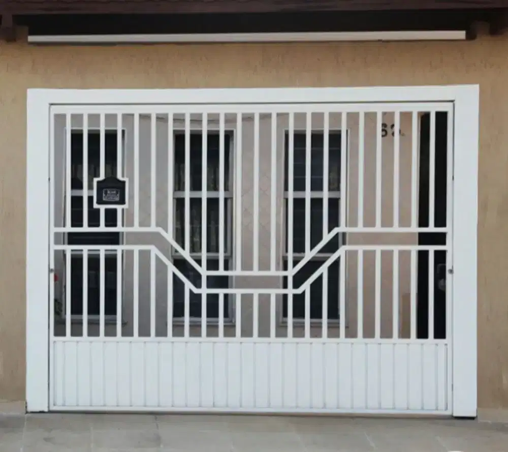 Pintu grc motif kayu minimalis