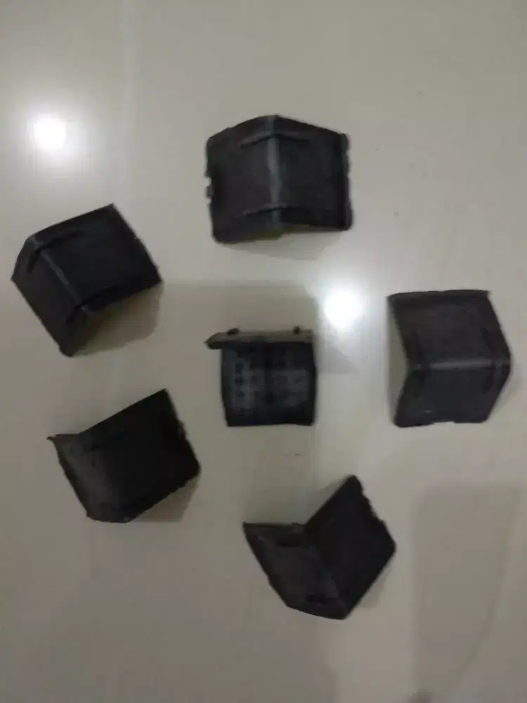 SIKU PLASTIK PVC UNTUK PELINDUNG BATA RINGAN/KAYU LAPIS/TRIPLEK/KARTON