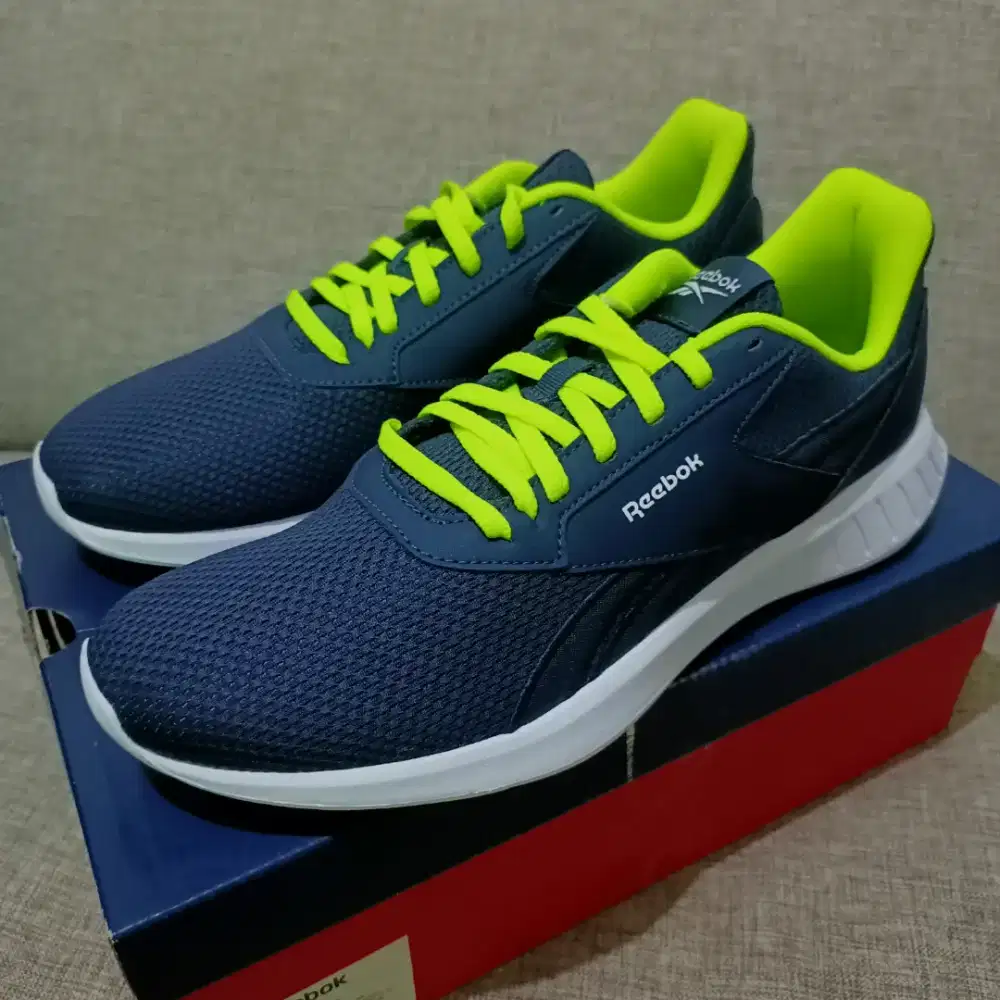 Sepatu running clearance reebok