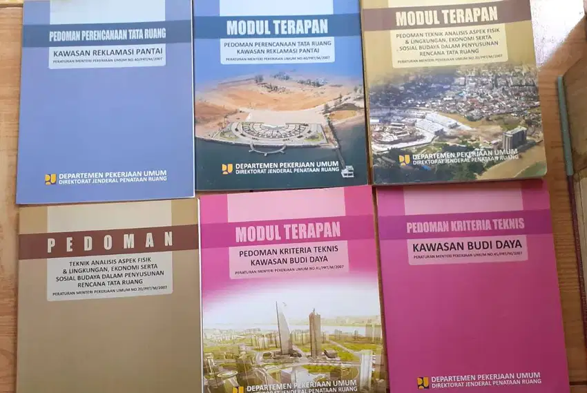 Buku Seri Pedoman dan Modul Terapan Perencanaan Tata Ruang