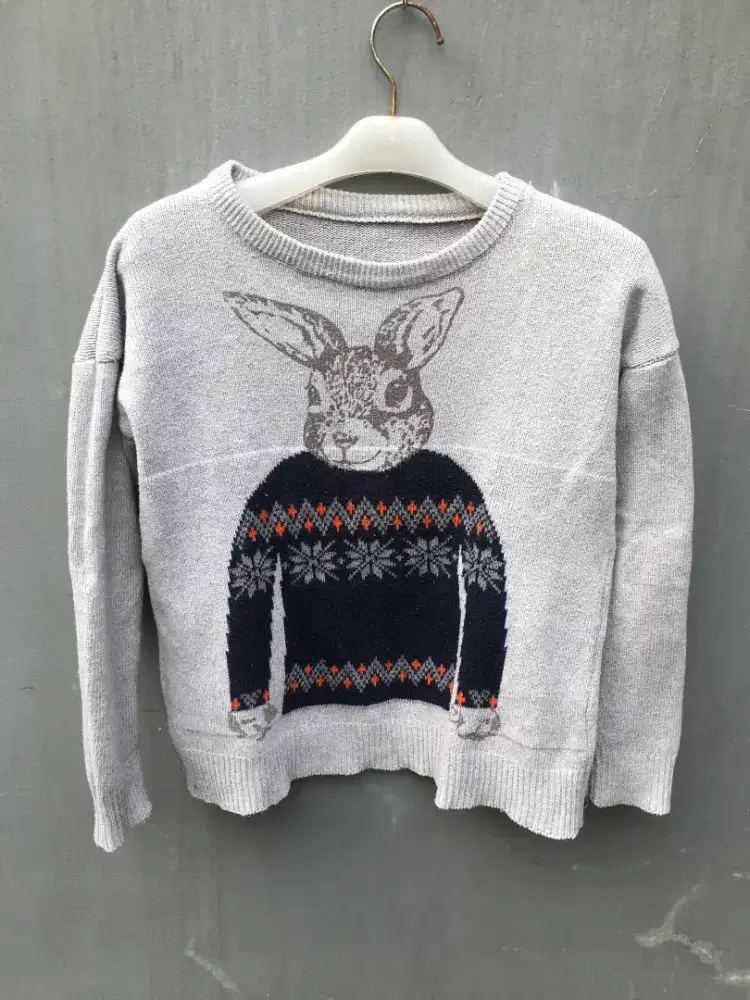 Sweater Rajut Kelinci