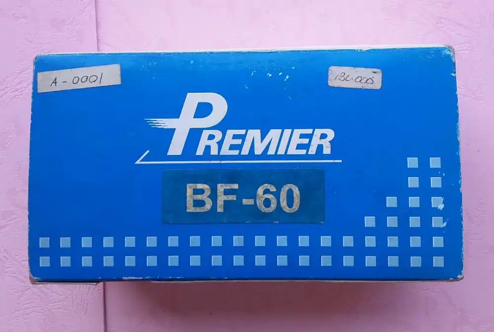 Kamera merek Premier