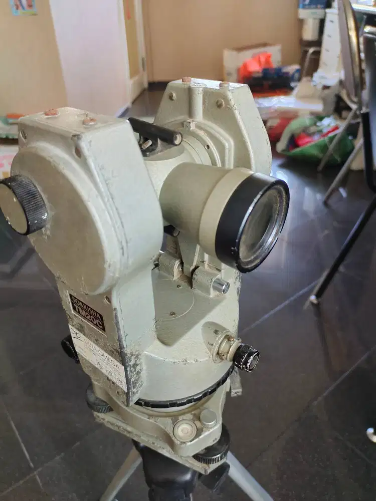 Manual Theodolit Sokkisha TM-20C (A-432)