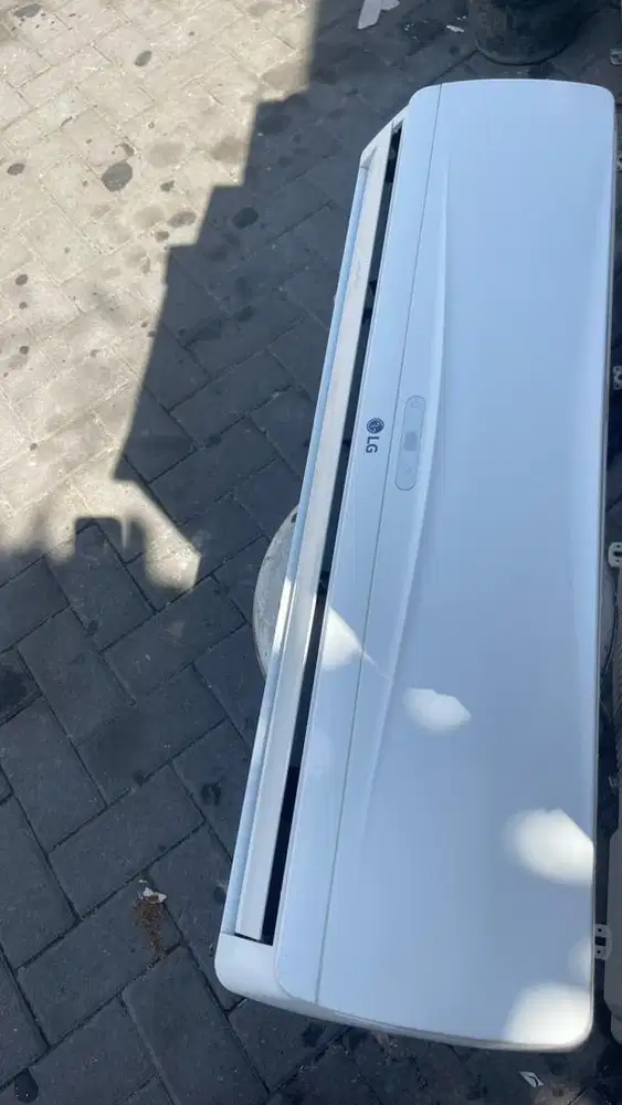 AC LG 1/2 PK harga plus pasang garansi 6 bulan dingin istimewa