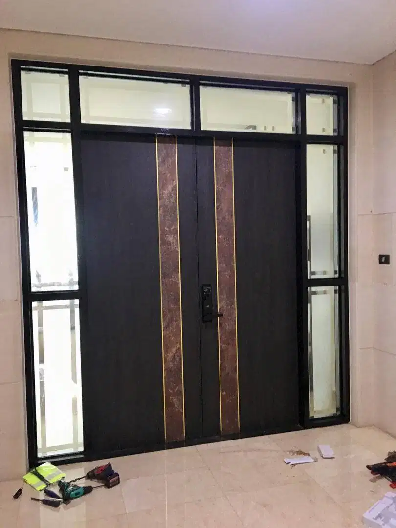 Pintu HPL Motif kayu dan Solid