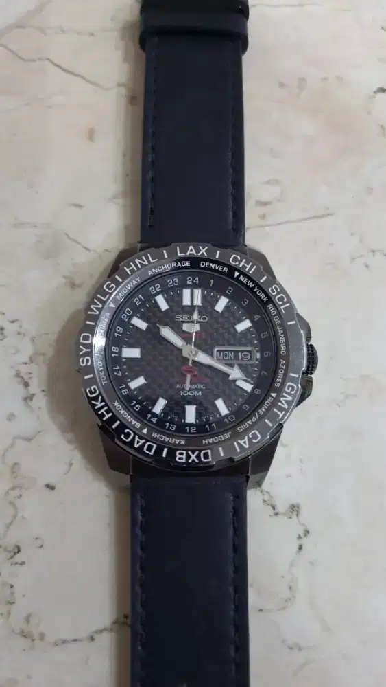 Jam seiko 5 sport carbon limited edition automatic likenew