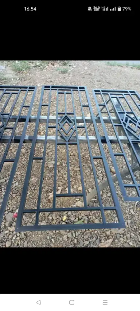 Tralis jendela minimalis