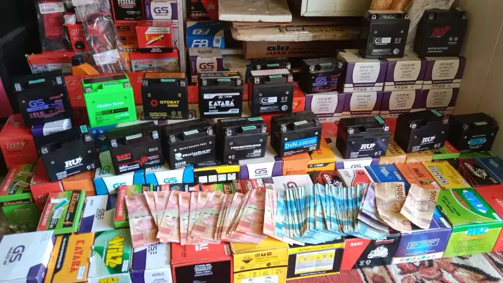 Aki MM (murah meriah) tahan lama dan besegel bergaransi resmi