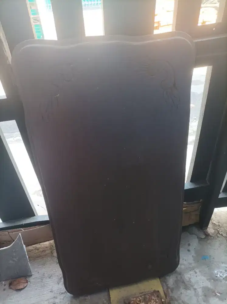 Meja jati asli super berat ada ukiran & lekukan dipinggirnya jd  mewah