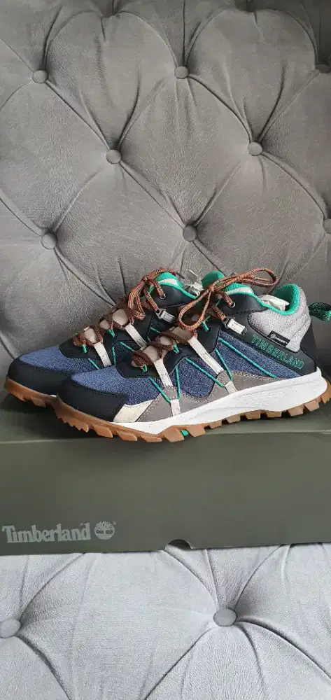 SEPATU TIMBERLAND size 40