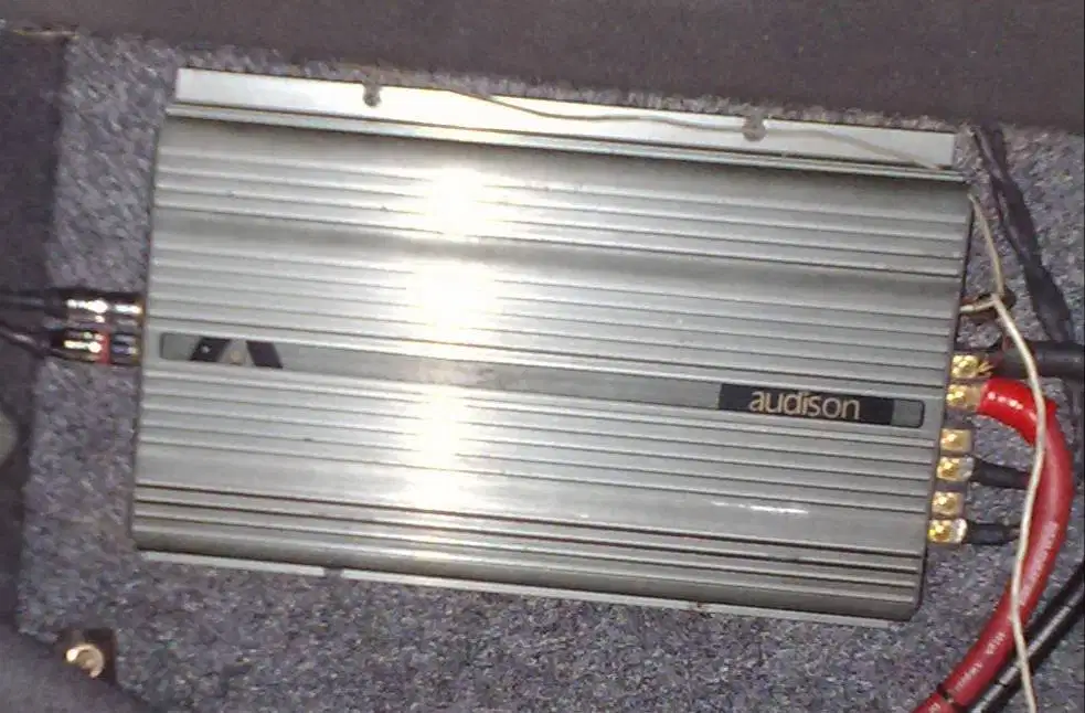 Amplifier di Indonesia - OLX Murah Dengan Harga Terbaik - OLX.co.id