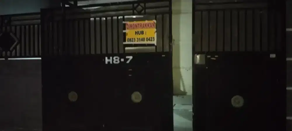 Di kontrak kan Rumah siap huni.PATRA RAYA