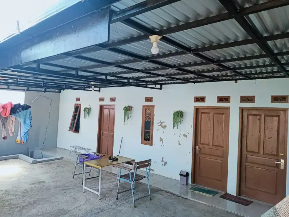 kosan kamar mandi di dalam, wifi, sebelah warung, nyaman murah aman