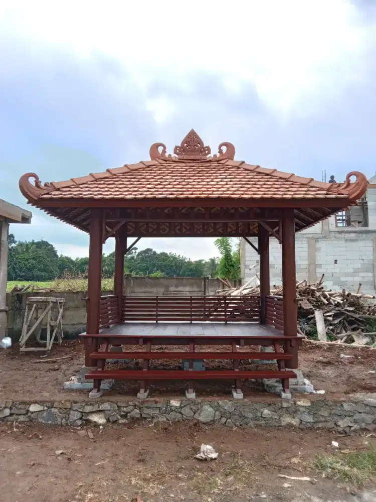 Saung Kelapa Atap Sirap - Saung Bambu - Saung jadi siap rakit