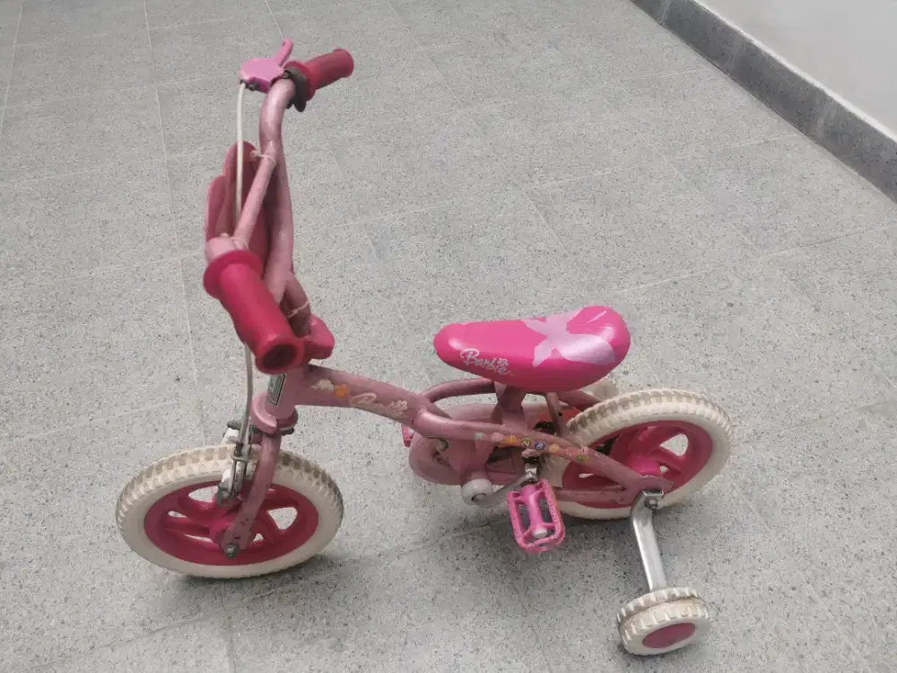 sepeda anak perempuan