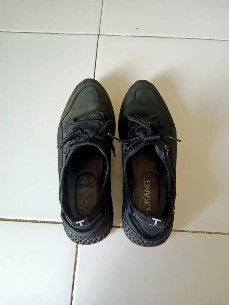 Sepatu kulit Suede 41 hitam