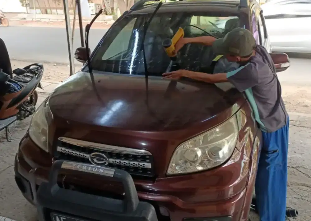 bongkar pasang kaca film mobil panggilan