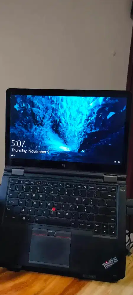 Lenovo Thinkpad Yoga 14 - Intel Core i7