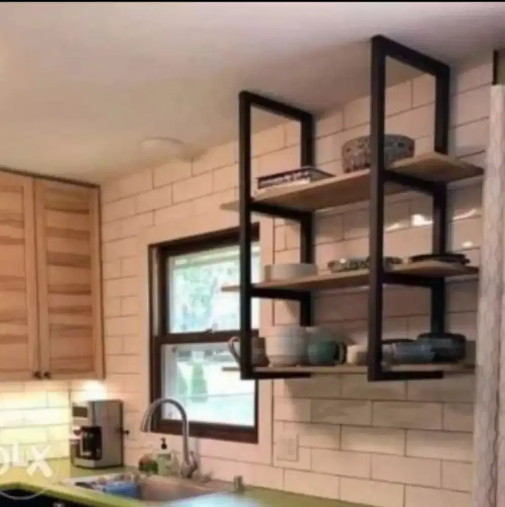 Rak piring gantung industrialis