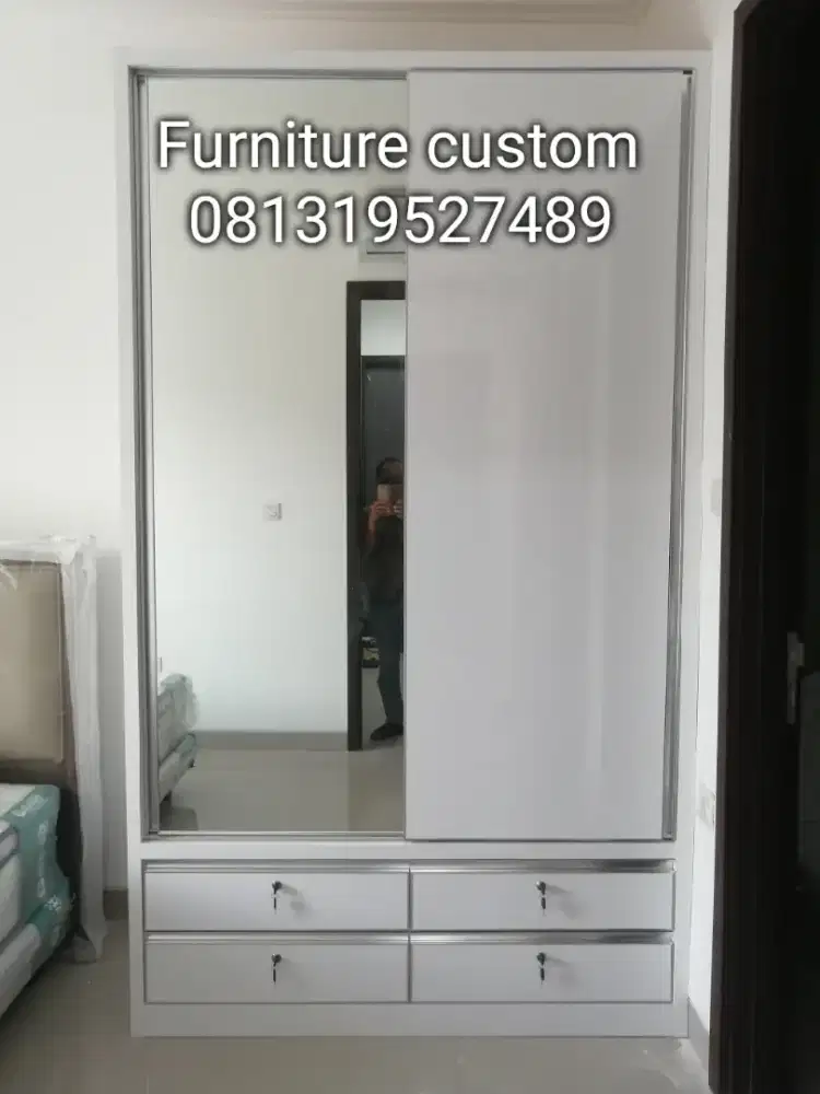 Lemari pakain minimalis custom