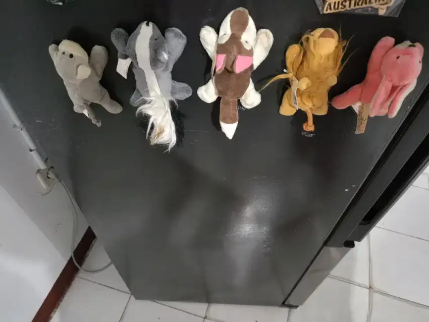 Tempelan kulkas bentuk boneka