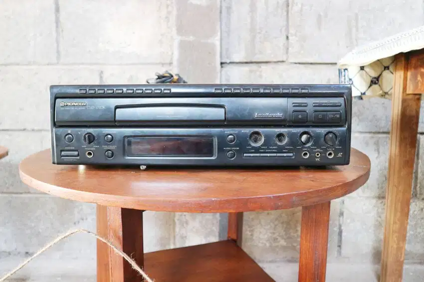 Pioneer Laser Disc/Pioneer CLD-1720K Laser Karaoke/CD CDV LD Player