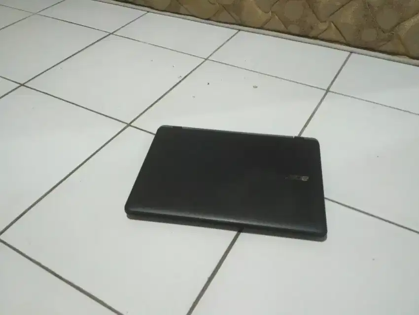 Di beli laptop rusak dan mati